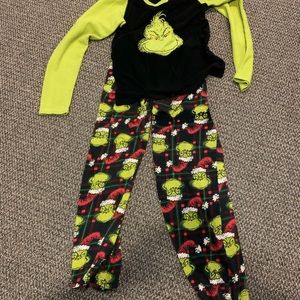 Dr. Seuss The Grinch pjs
